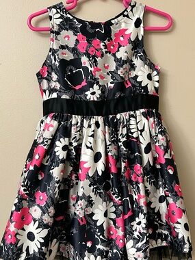 OshKosh B'gosh Black, White & Pink Floral Fit-and-Flare Dress